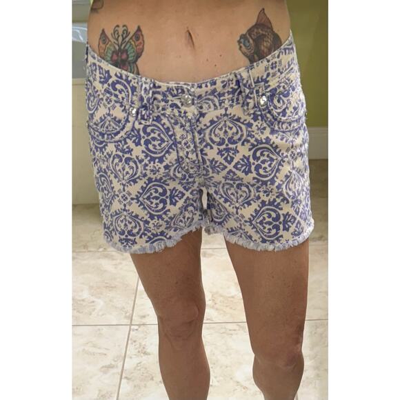 Miss Me Shorts 28 Purple & White Patterned Embellished Rhinestone Fleur de Lis - Picture 3 of 8